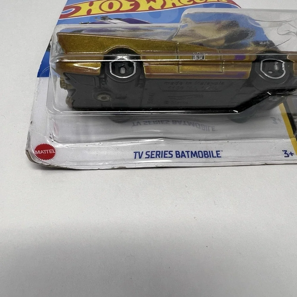 Hot Wheels 2022 TV Series Batmobile Gold #131 Batman 4/5 Die Cast Collector Car